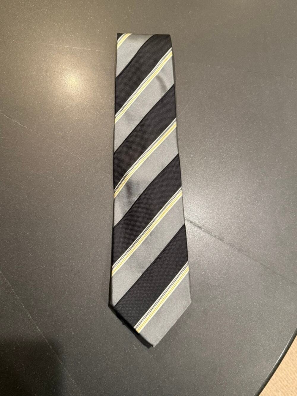 Giorgio Armani Men’s Silk Tie Black Gray Striped Made in Italy Luxury Designer